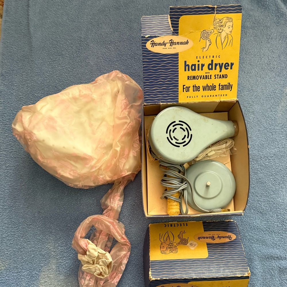 Vintage hair dyer with oringal box